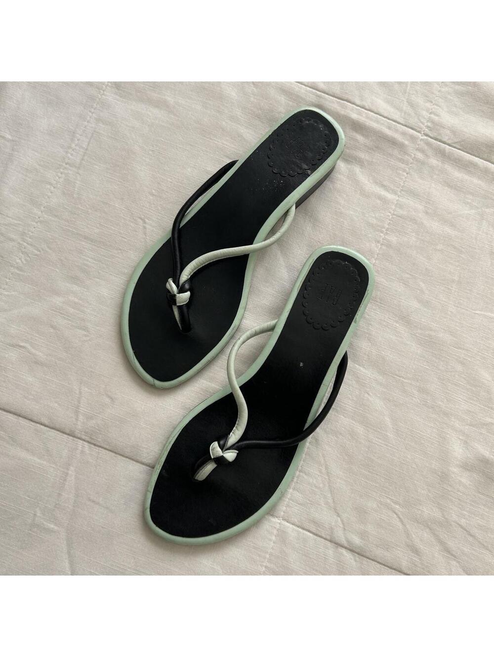 Gap Black Mint Green Leather Flip Flops Thong Sandals Size 8 Y2K